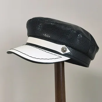 Новые брендовые дизайнерские зимние шапки из искусственной кожи, лоскутные двухцветные кепки для газетчиков, Женские плоские кепки в стиле Милитари, шляпа для мальчика-пекаря